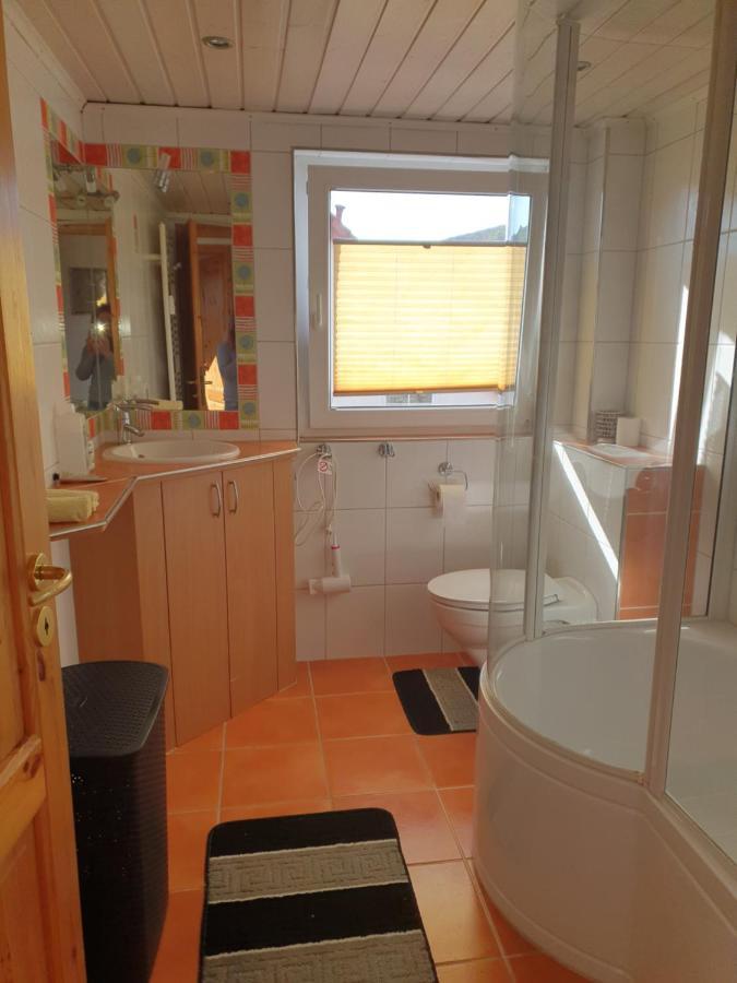 Hotel, Ferienwohnung, Zimmer Bad Driburg Zewnętrze zdjęcie